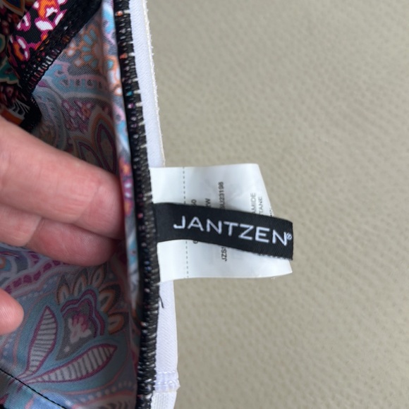 Jantzen Plus Size Vibrant Paisley Flutter Tankini Top Size 22W - Picture 6 of 8